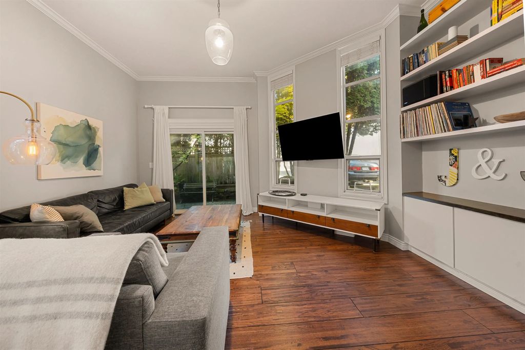 709 Prior Street, Vancouver