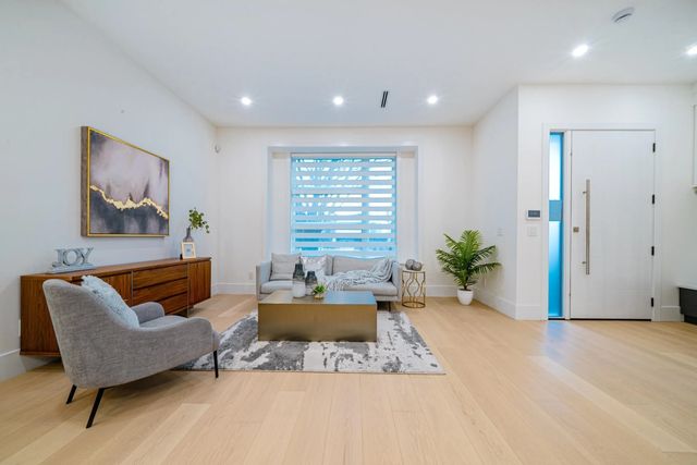 4210 Union Street 2, Burnaby