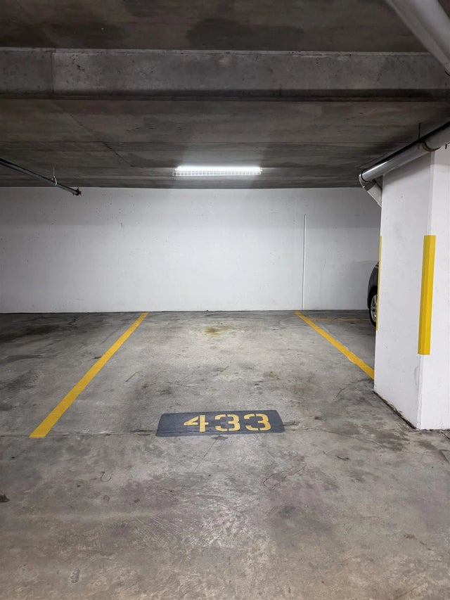 1233 Pacific Boulevard 433, Vancouver