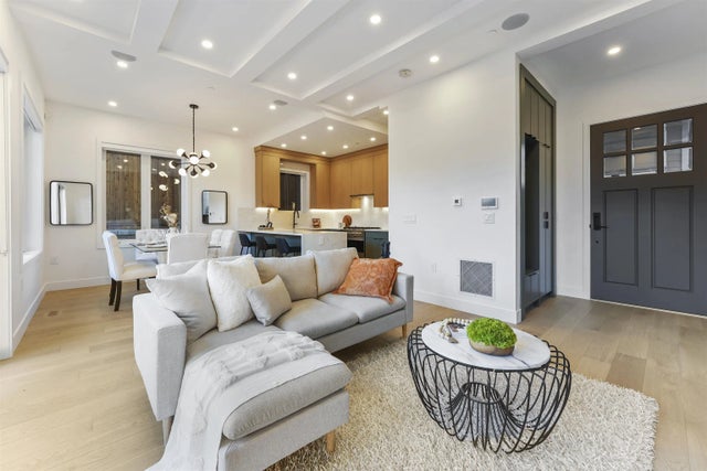 1322 E 13th Avenue 2, Vancouver