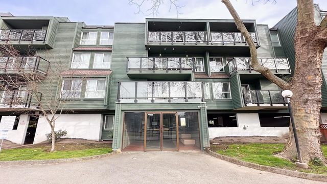 8591 Westminster Highway 307, Richmond