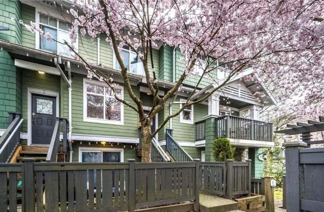 15233 34 Avenue 2, Surrey