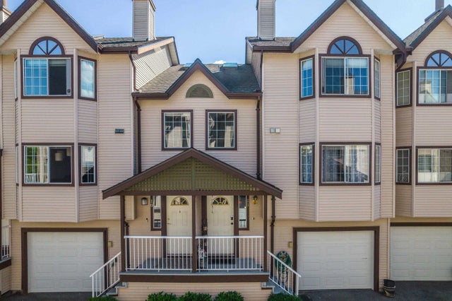 2352 Pitt River Road 11, Port Coquitlam