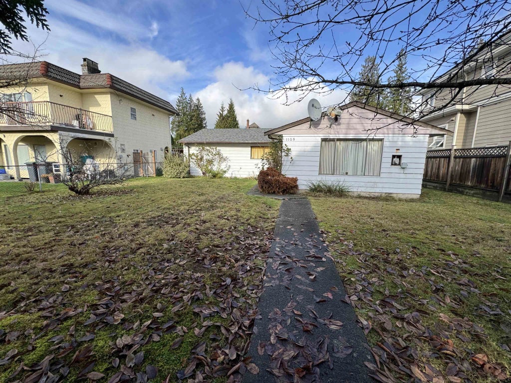 1103 Como Lake Avenue, Coquitlam