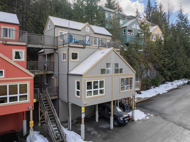 2166 Sarajevo Drive 1, Whistler