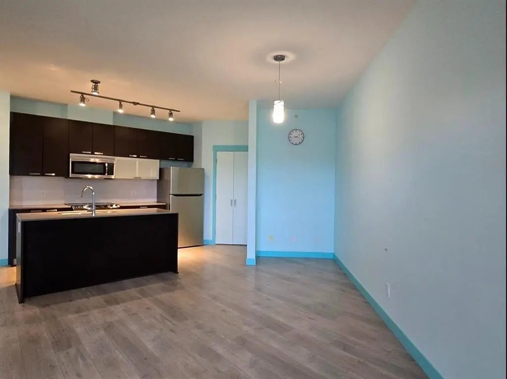 6758 188 Street 466, Surrey