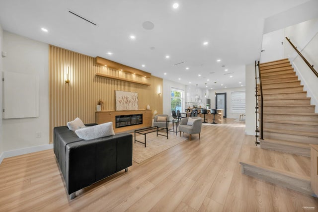 2705 East 3rd Avenue 1, Vancouver