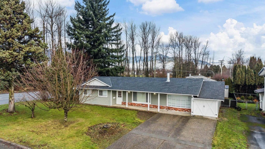45135 Deans Avenue, Chilliwack