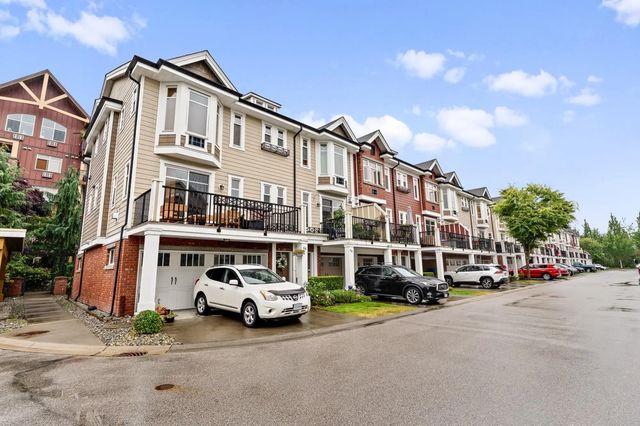 20738 84 Avenue 72, Langley