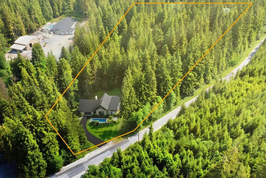 12653 Cardinal Street, Mission