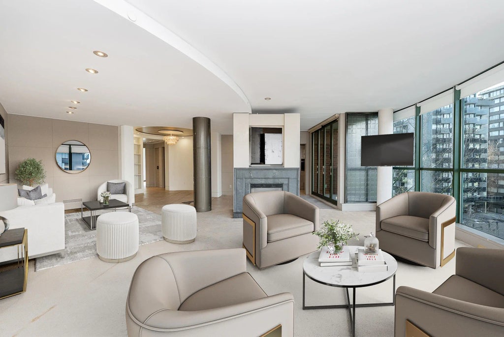 1888 Alberni Street 802, Vancouver