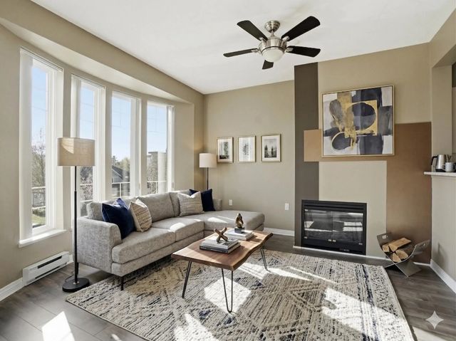 5475 201 Street 302, Langley