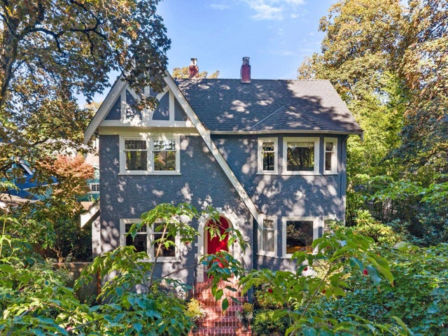 2527 W 37th Avenue, Vancouver