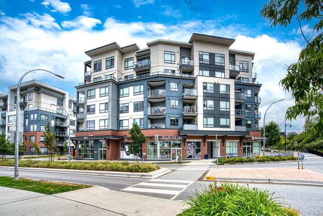 7920 206 Street 516, Langley