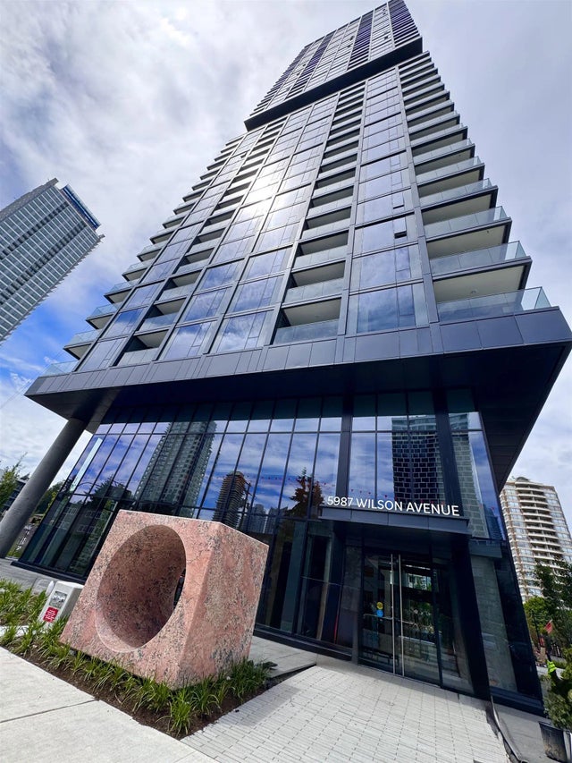 5987 Wilson Avenue 607, Burnaby
