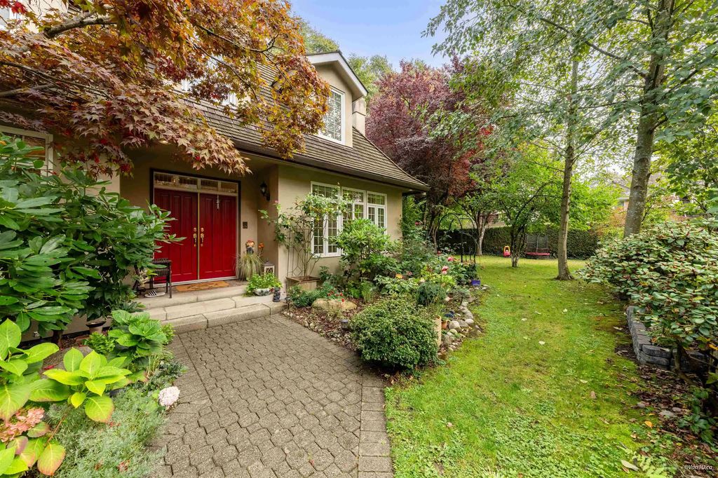 8530 Anglers Place, Vancouver