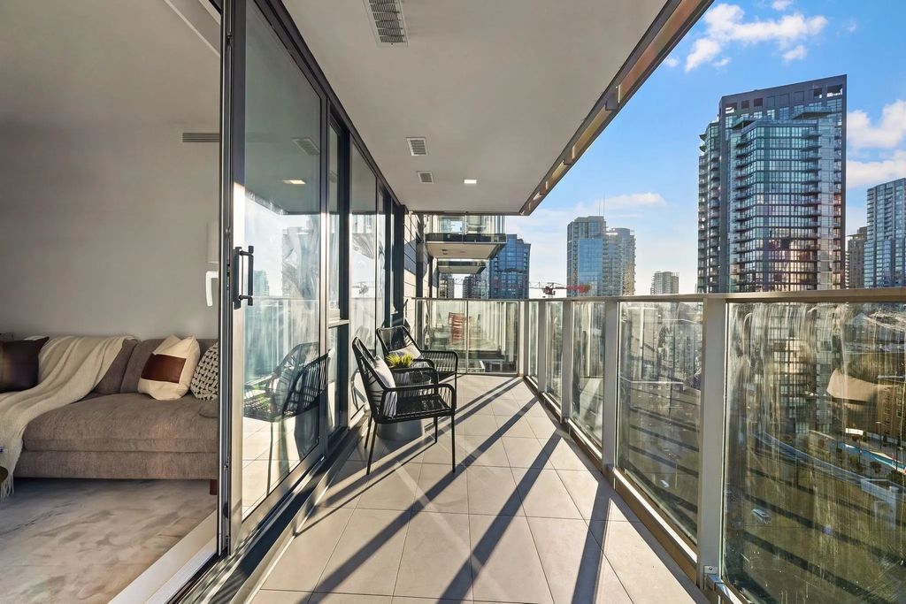 1111 Richards Street 1610, Vancouver