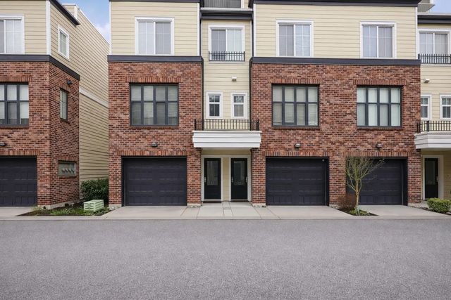 15588 32 Avenue 13, Surrey