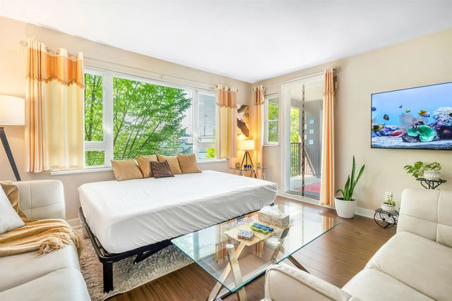 13740 75a Avenue 310, Surrey