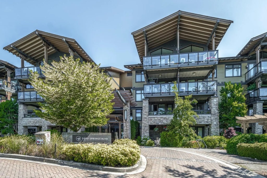 5099 Springs Boulevard 210, Tsawwassen