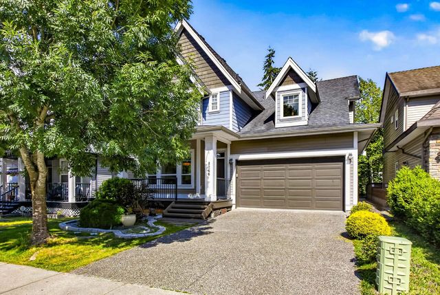 8266 211 Street, Langley