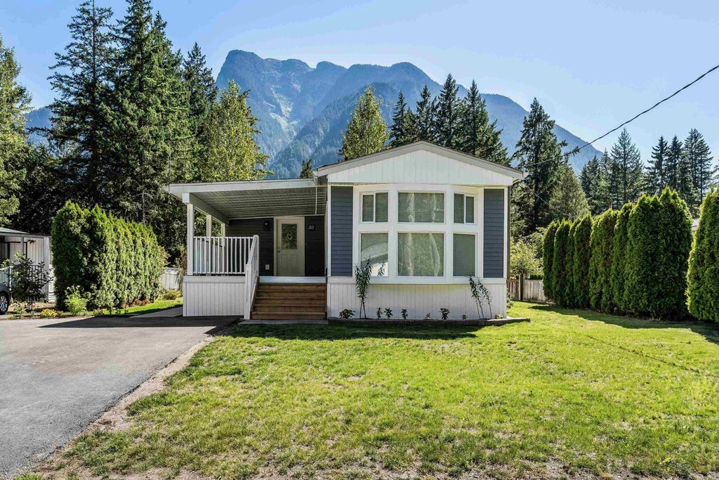 65367 Kawkawa Lake Road 30, Hope