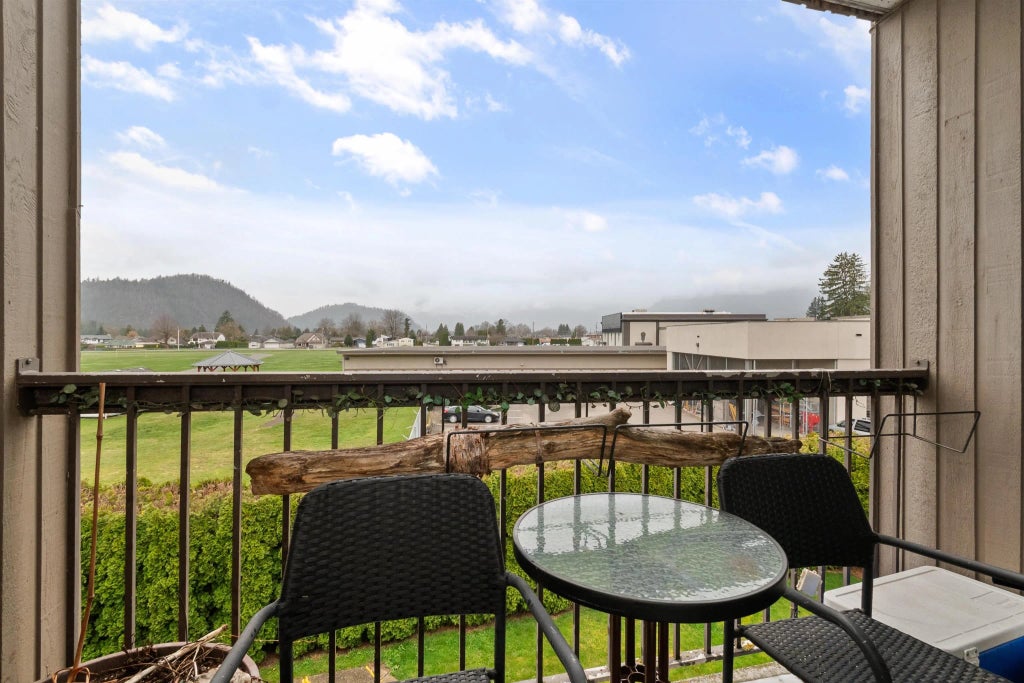 1783 Agassiz-rosedale No 9 Highway 342, Agassiz