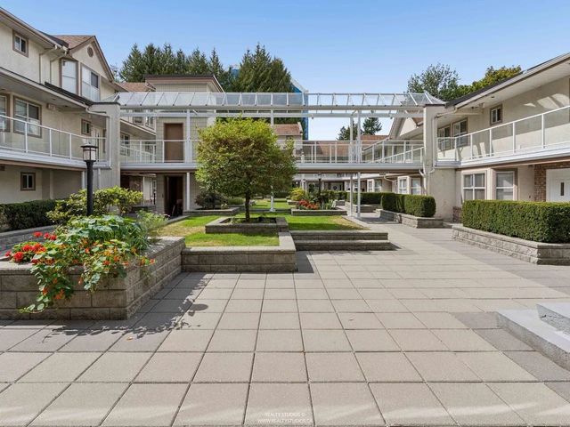 5575 Patterson Avenue 21, Burnaby