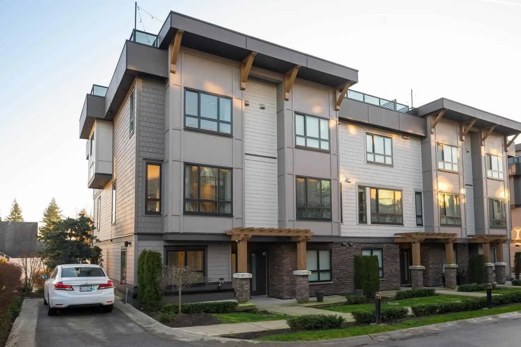 19670 55a Avenue 19, Langley