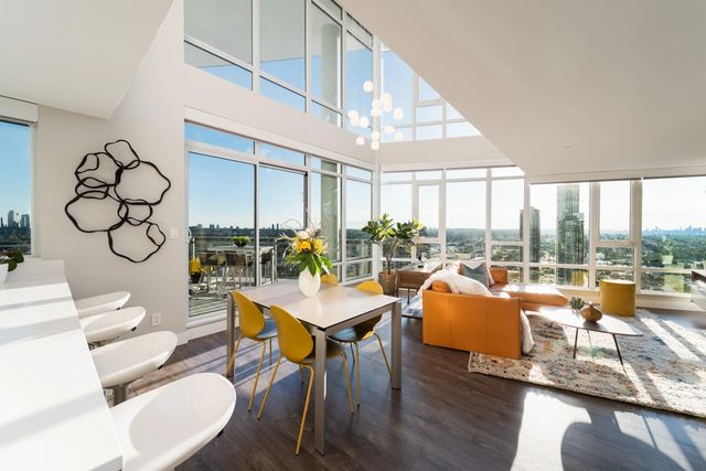 2008 Rosser Avenue 3807, Burnaby