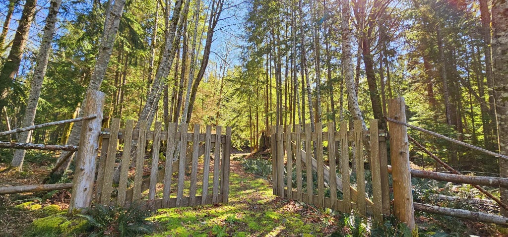 Lot 8 Mountain Road, Gambier Island