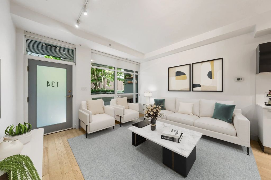 134 E 1st Avenue, Vancouver