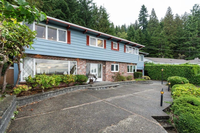 72 Bonnymuir Drive, West Vancouver
