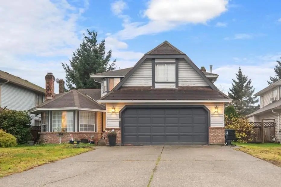 18592 62 Avenue, Surrey