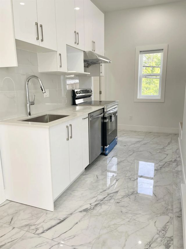 6560 Fleming Street B1, Vancouver