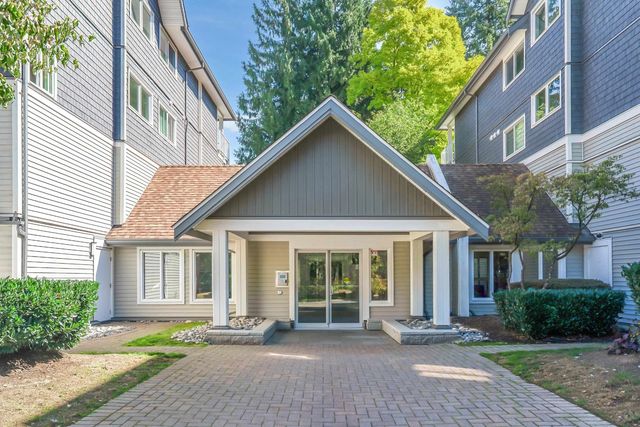 9668 148 Street 206, Surrey