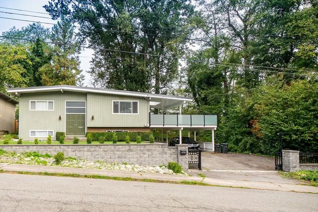 4383 Pinewood Crescent, Burnaby