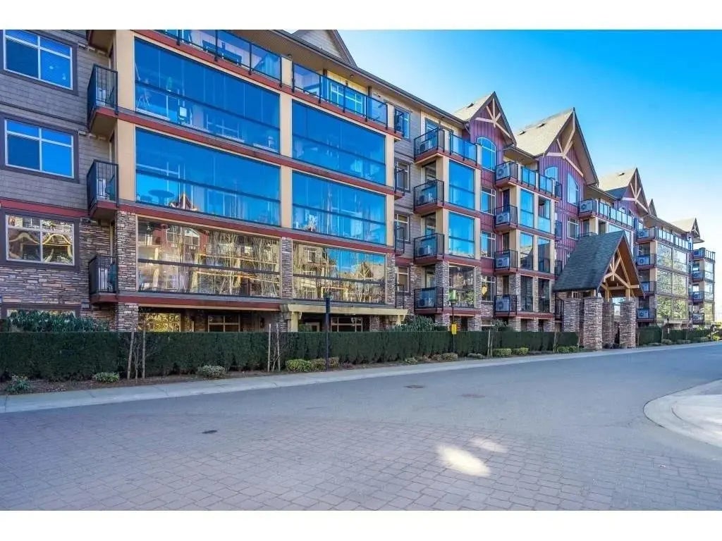 8288 207a Street 531, Langley