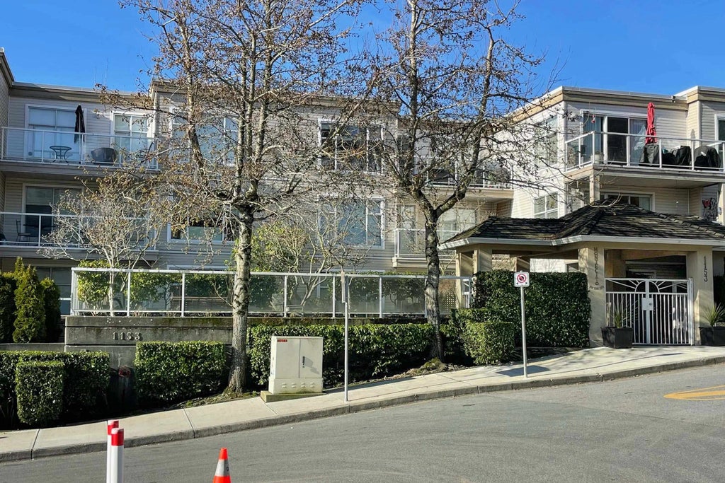 1153 Vidal Street 204, White Rock