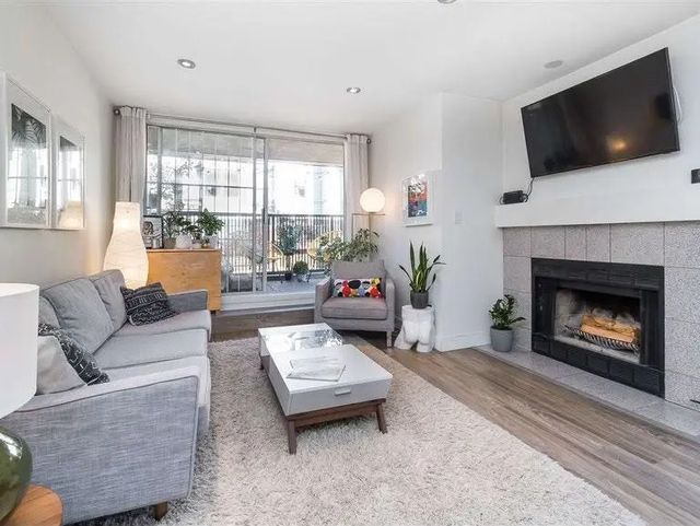 925 W 15th Avenue 107, Vancouver