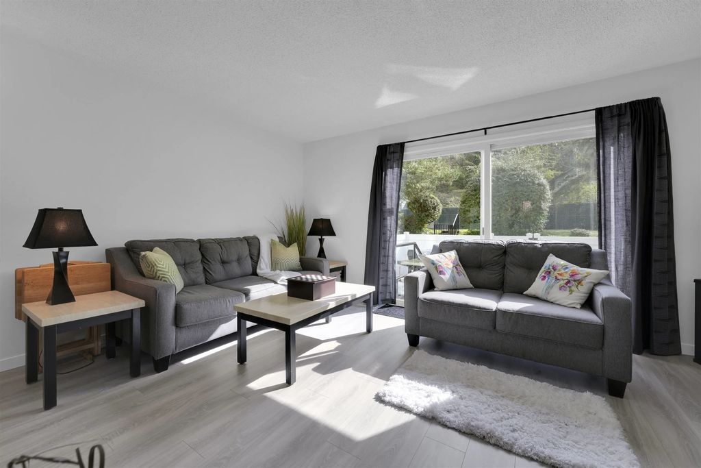 315 Schoolhouse Street 25, Coquitlam