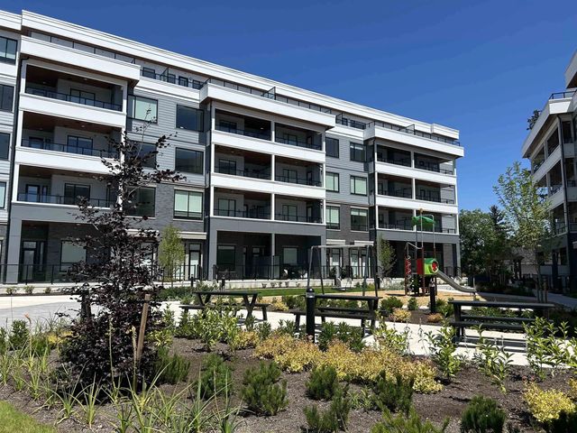 6270 Gooseberry Drive 305, Surrey