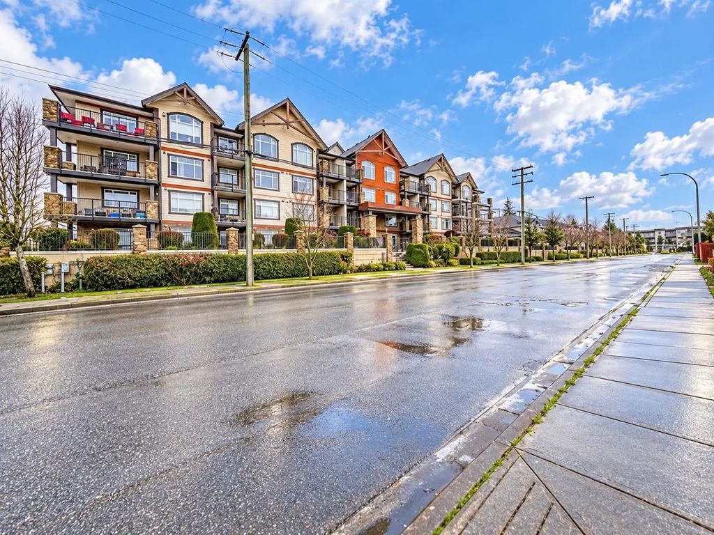 19939 55a Avenue 409, Langley