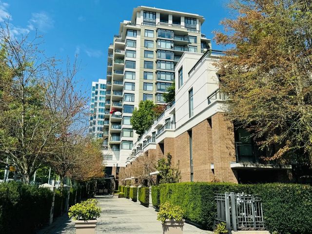 6351 Buswell Street 505, Richmond