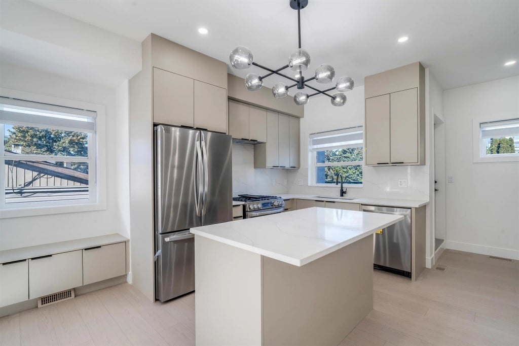 8335 115 Street 21, Delta