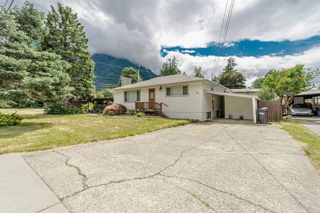 776 7th Avenue, Hope