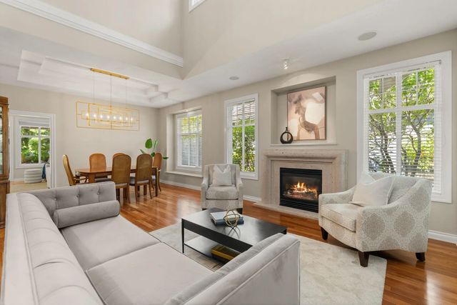 15715 34 Avenue 9, Surrey