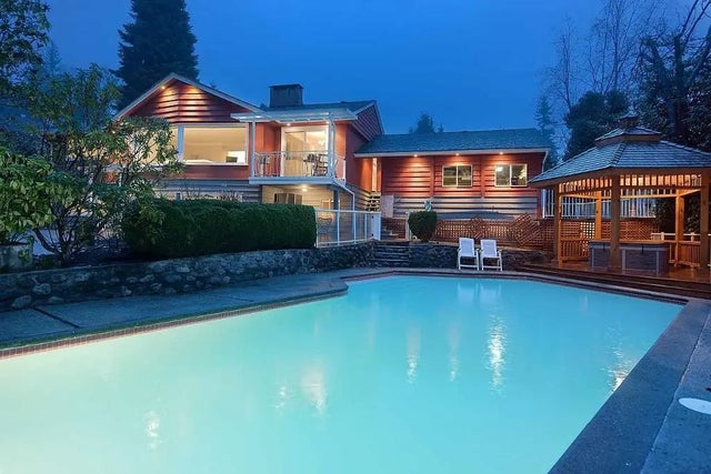 440 Newlands Road, West Vancouver