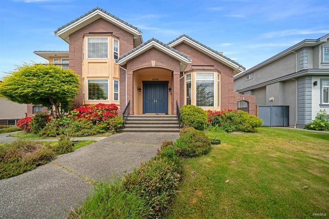 6589 Kitchener Street, Burnaby