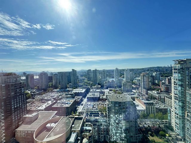 1111 Richards Street 2705, Vancouver